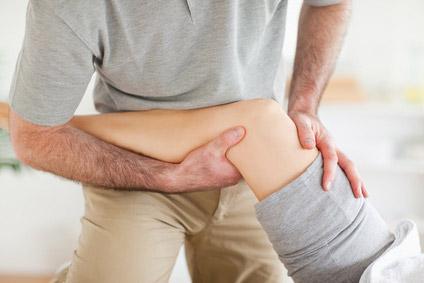 osteopathische Behandlung des Knie bei Meniscus Verletzung